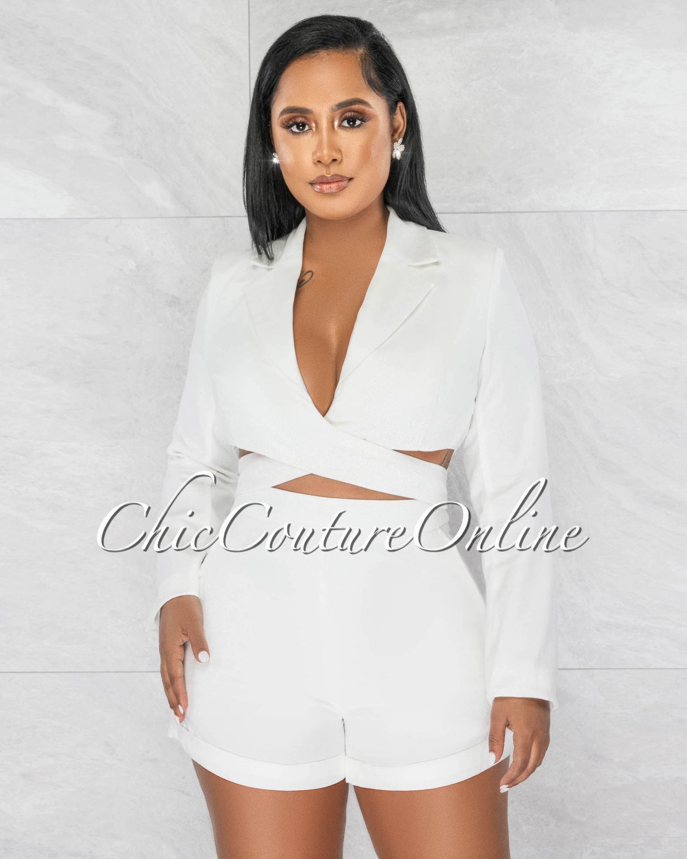 Bianca Off-White Collared Cut-Out Waist Romper