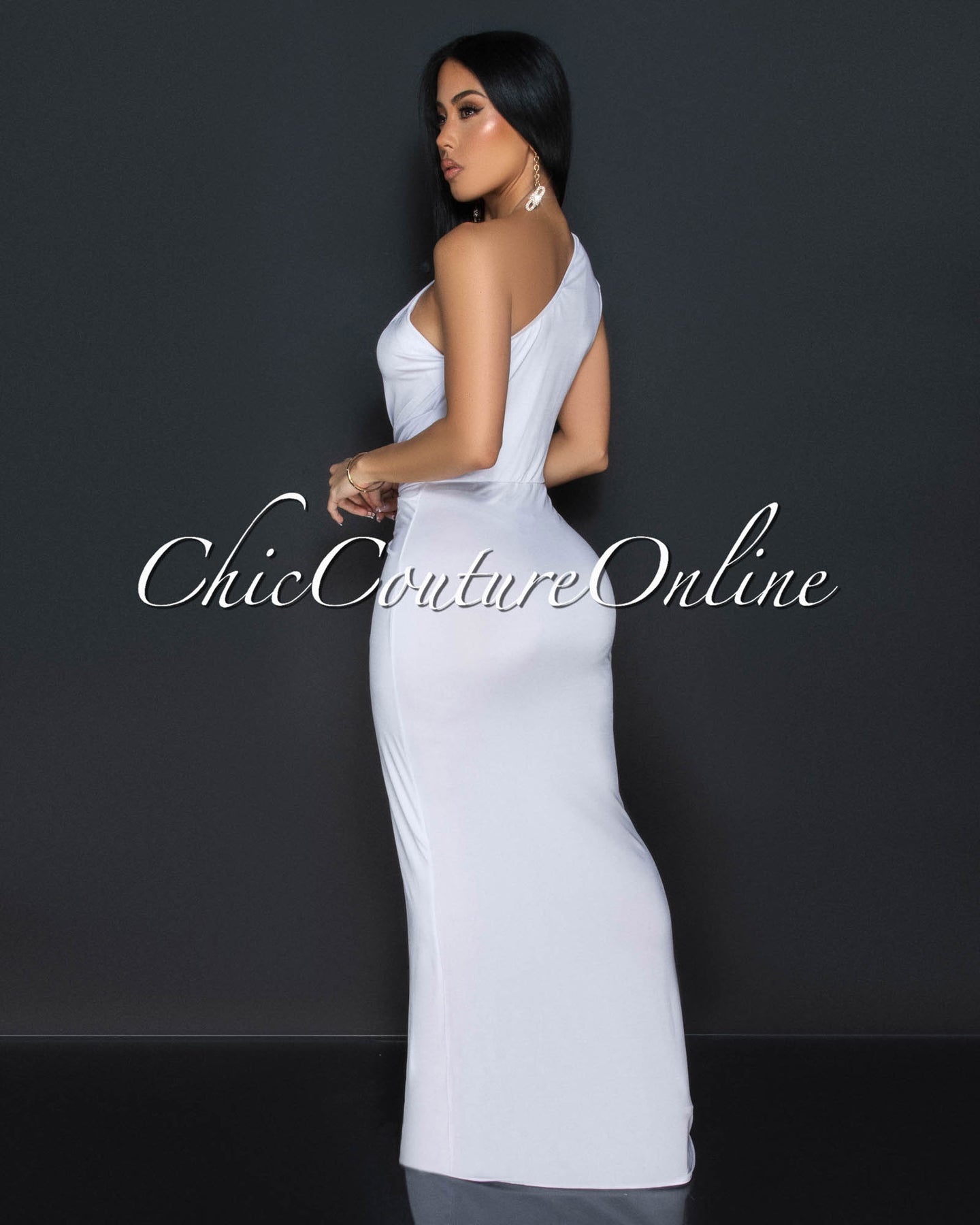 Zima White Single Shoulder Twist Maxi Dress