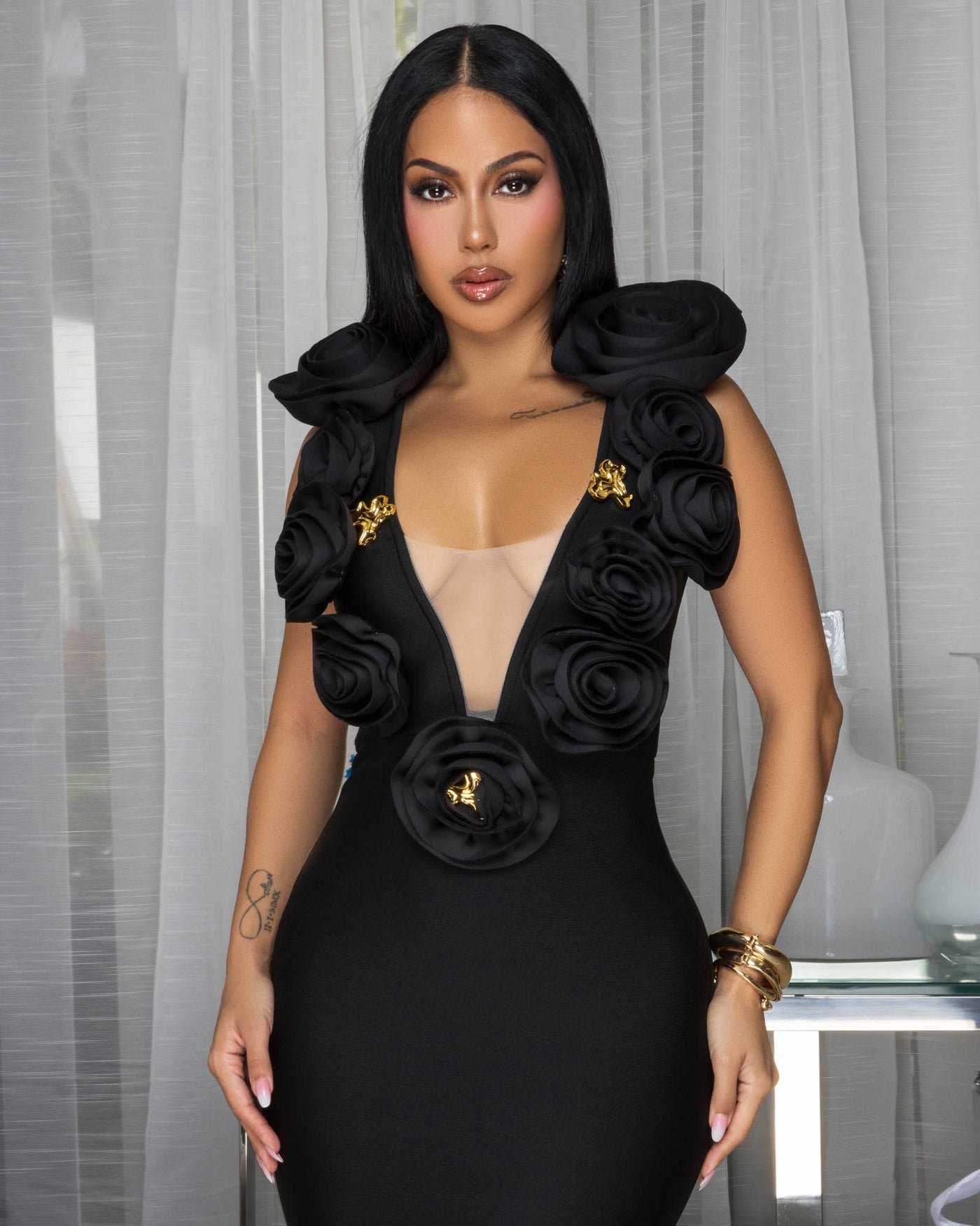 Jacara Black 3D Flowers Bandage Maxi Dress (9/2025)