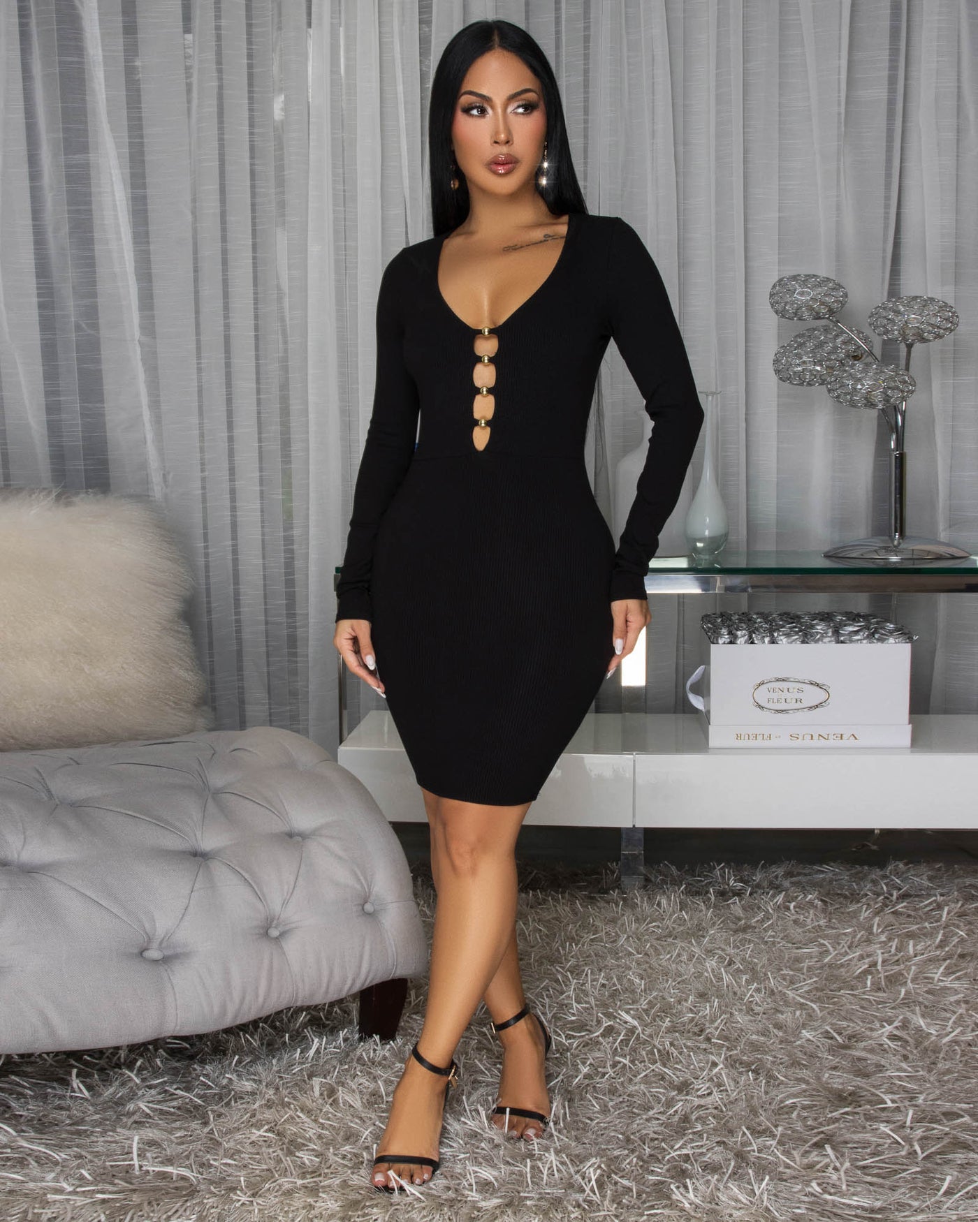 Nottola Black Body-Con Long Sleeves Dress