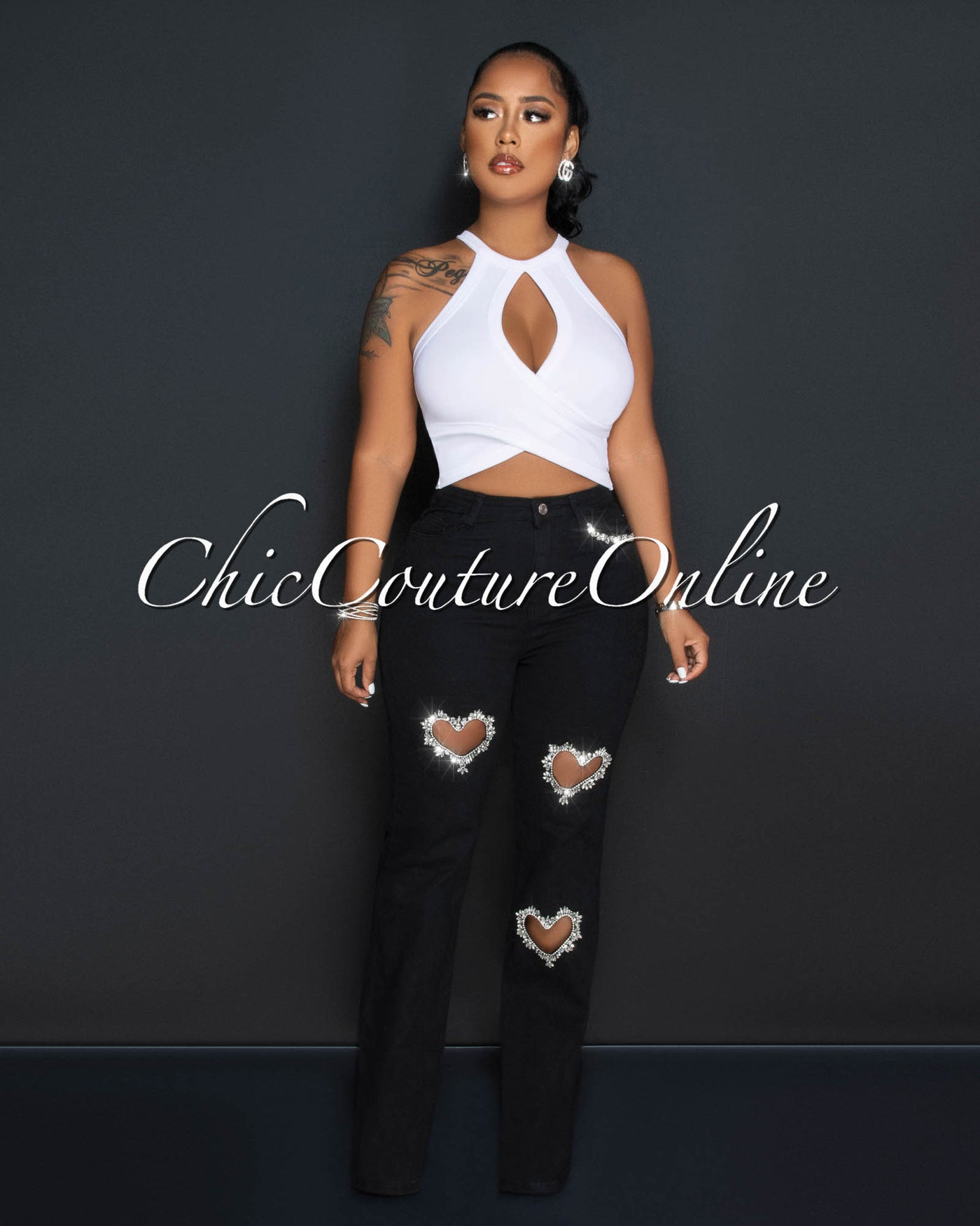 Sandra White Bust Key-Hole Ribbed Crop Top