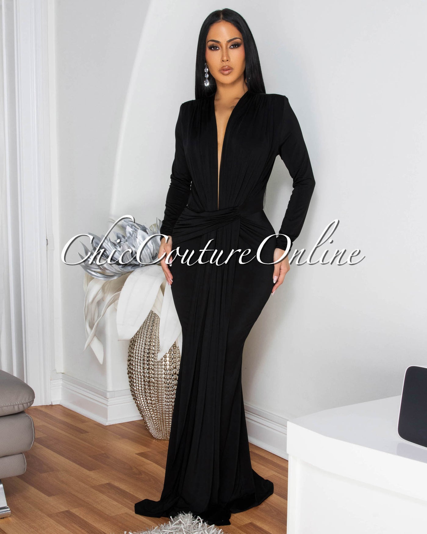 Shelley Black  Long Sleeves Deep V-Neck Maxi Dress