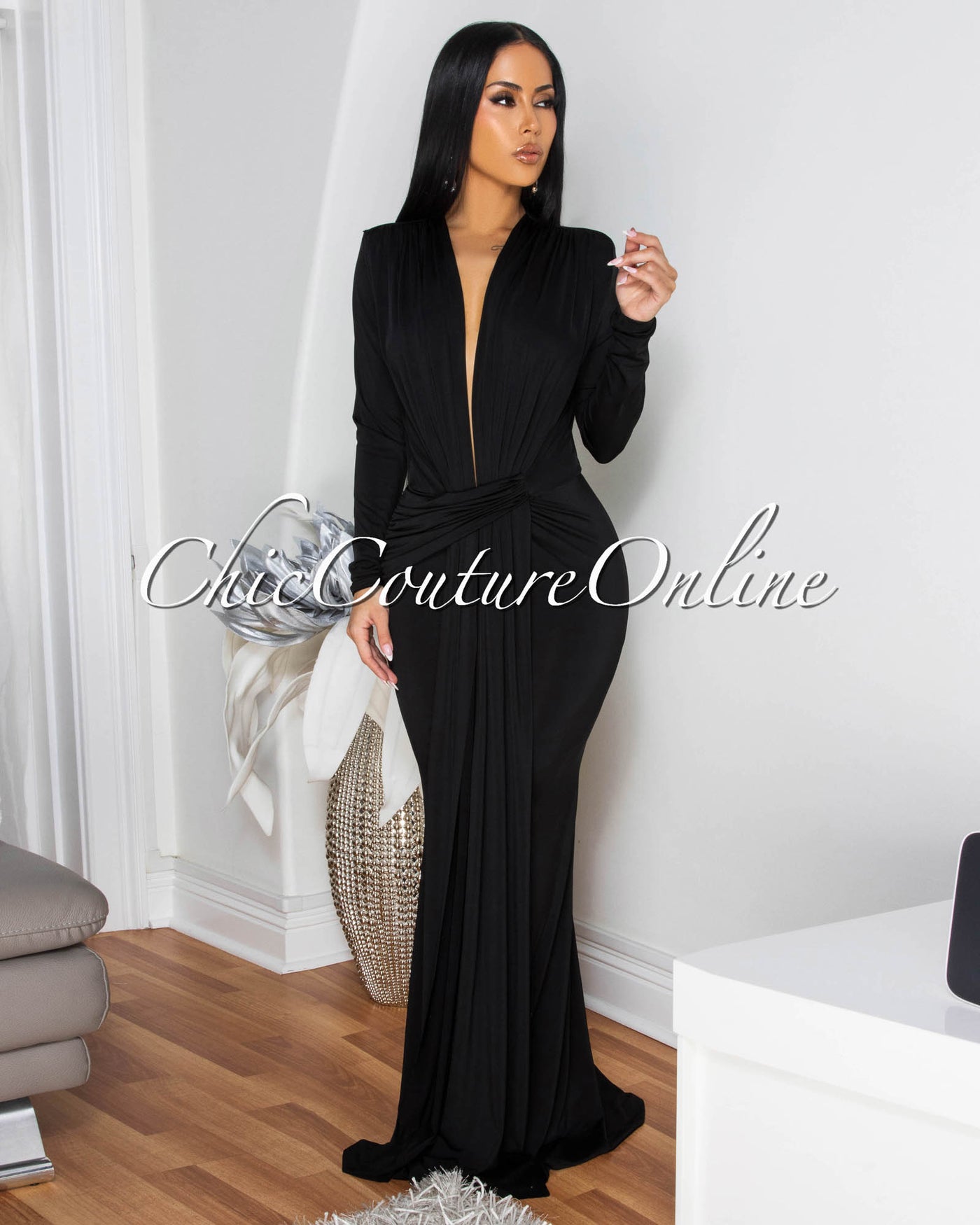 Shelley Black  Long Sleeves Deep V-Neck Maxi Dress