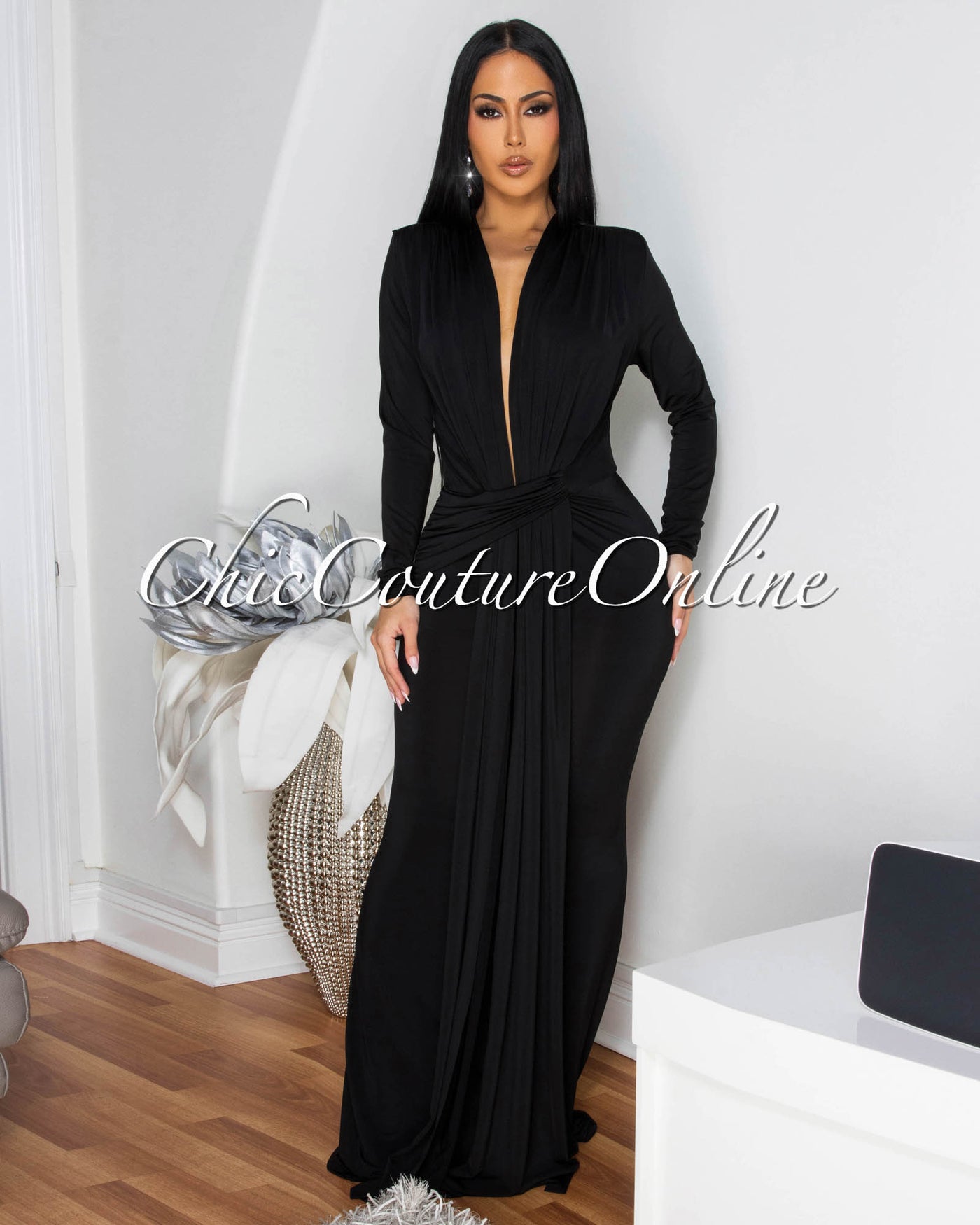 Shelley Black  Long Sleeves Deep V-Neck Maxi Dress