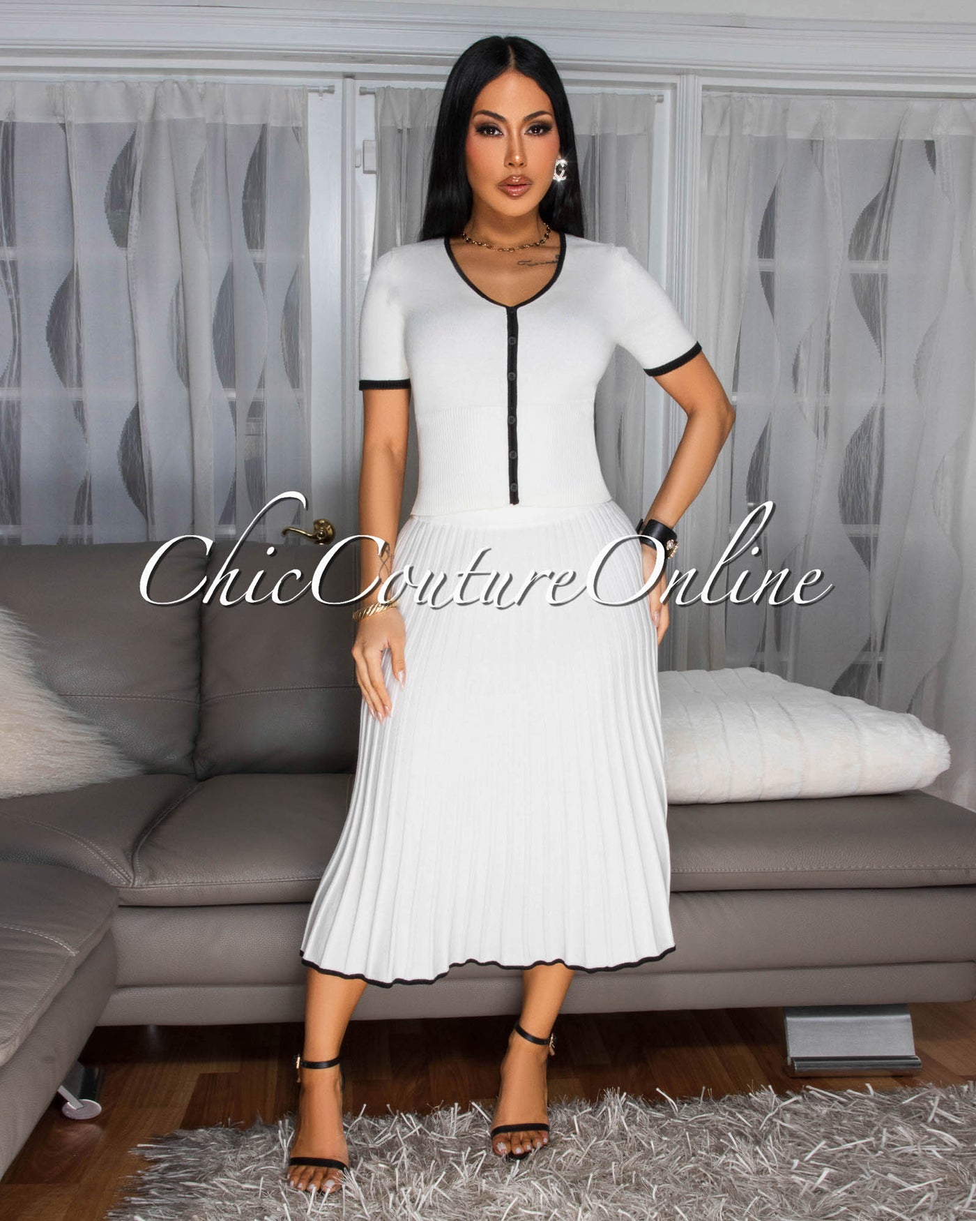 Svana Off-White Black Trim Knit Set