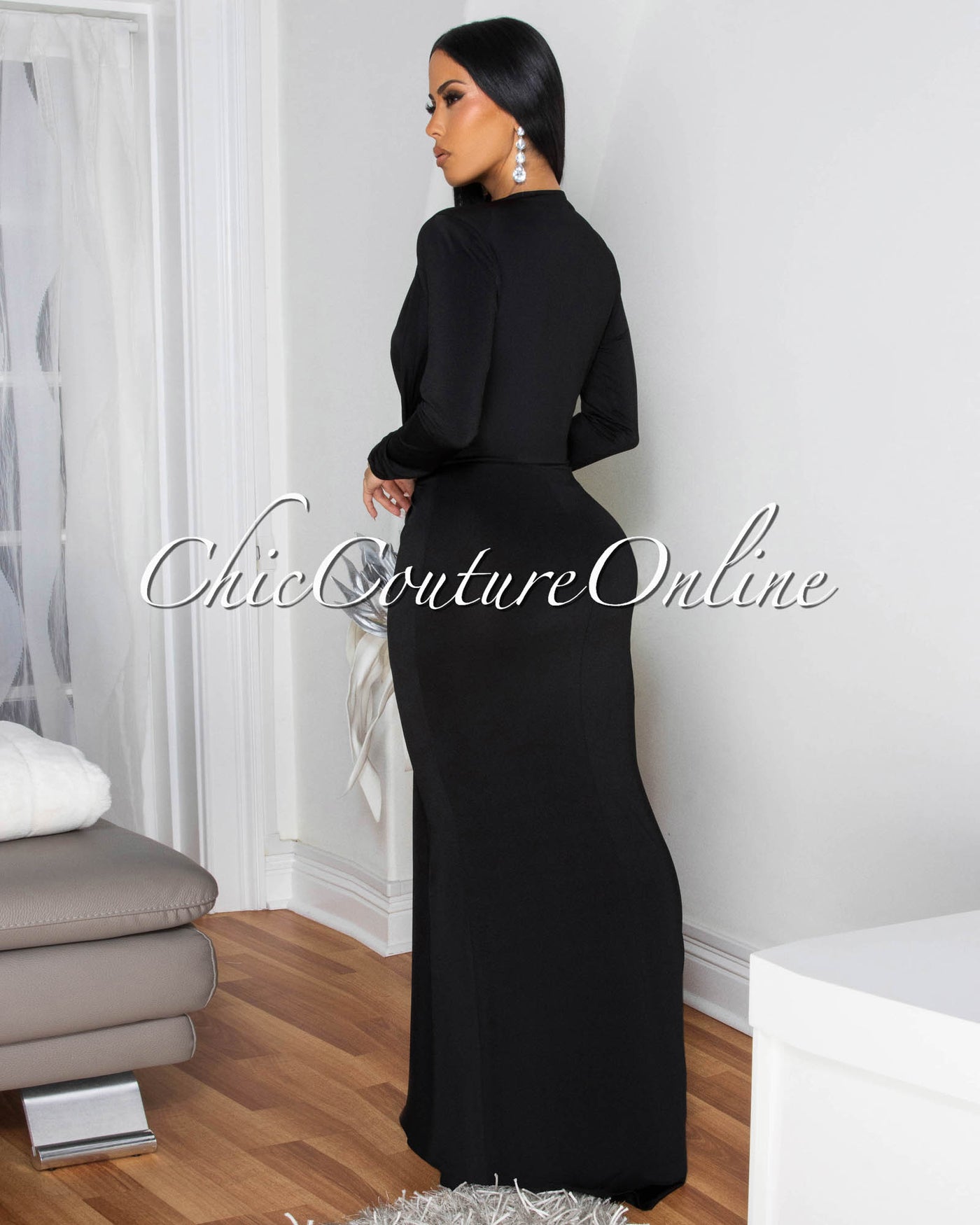 Shelley Black  Long Sleeves Deep V-Neck Maxi Dress