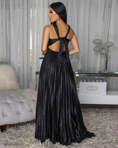 Yasira Black Pleated Maxi Dress