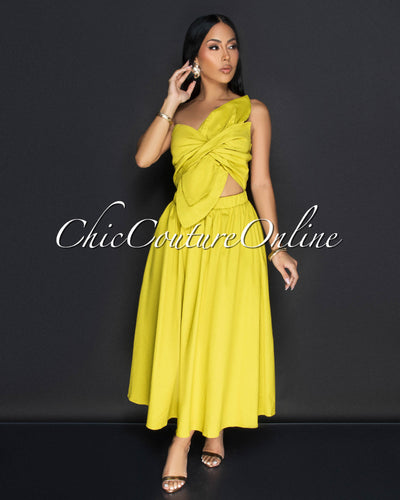 Sizaki Chartreuse Flower Spaghetti Strap Midi Dress