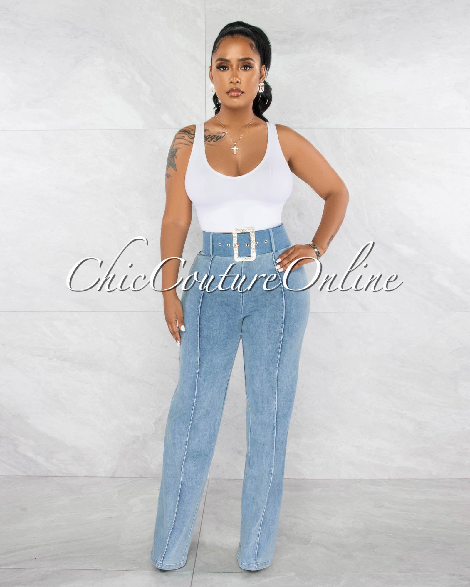 *Dymas Light Denim Rhinestones Buckle Belt Wide Jeans
