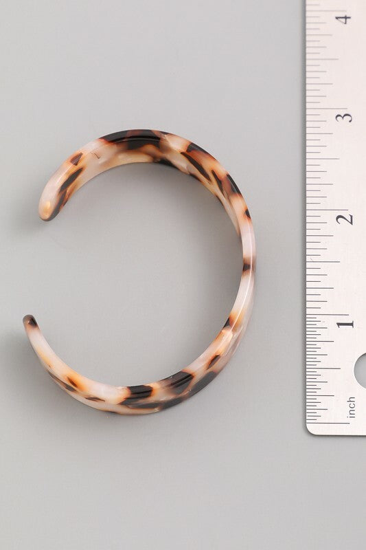 *Abra Beige Leopard Tortoise Shell Solid Cuff Bracelet