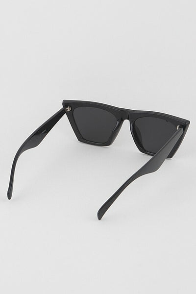 *Pointy Black Cateye Iconic Sunglasses