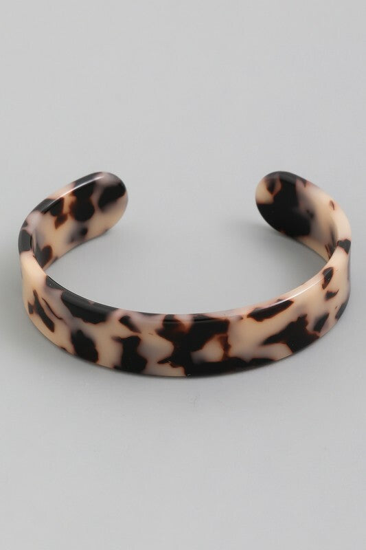 *Abra Beige Leopard Tortoise Shell Solid Cuff Bracelet
