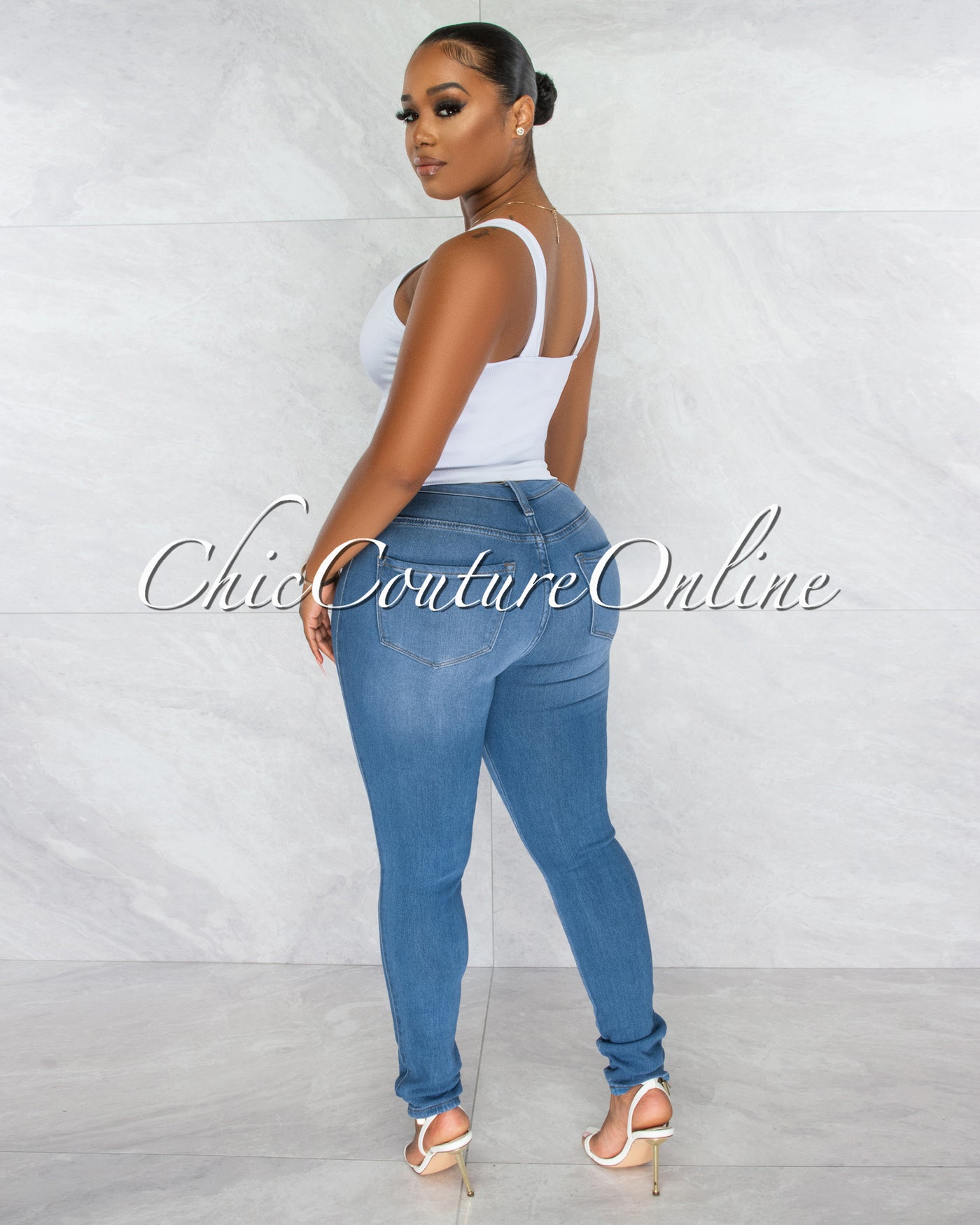 Tarina White V-Neckline Ribbed Top