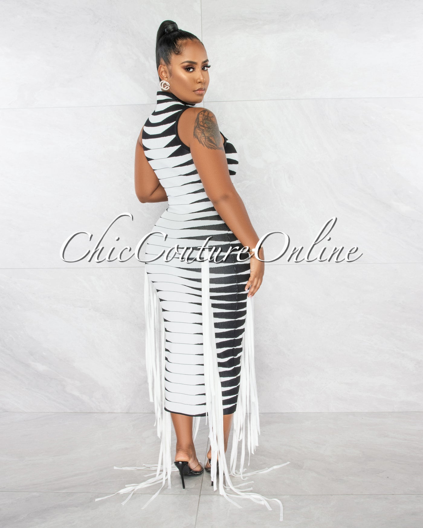 Chasia Black White Stripes Fringe Sides Bandage Midii Dress