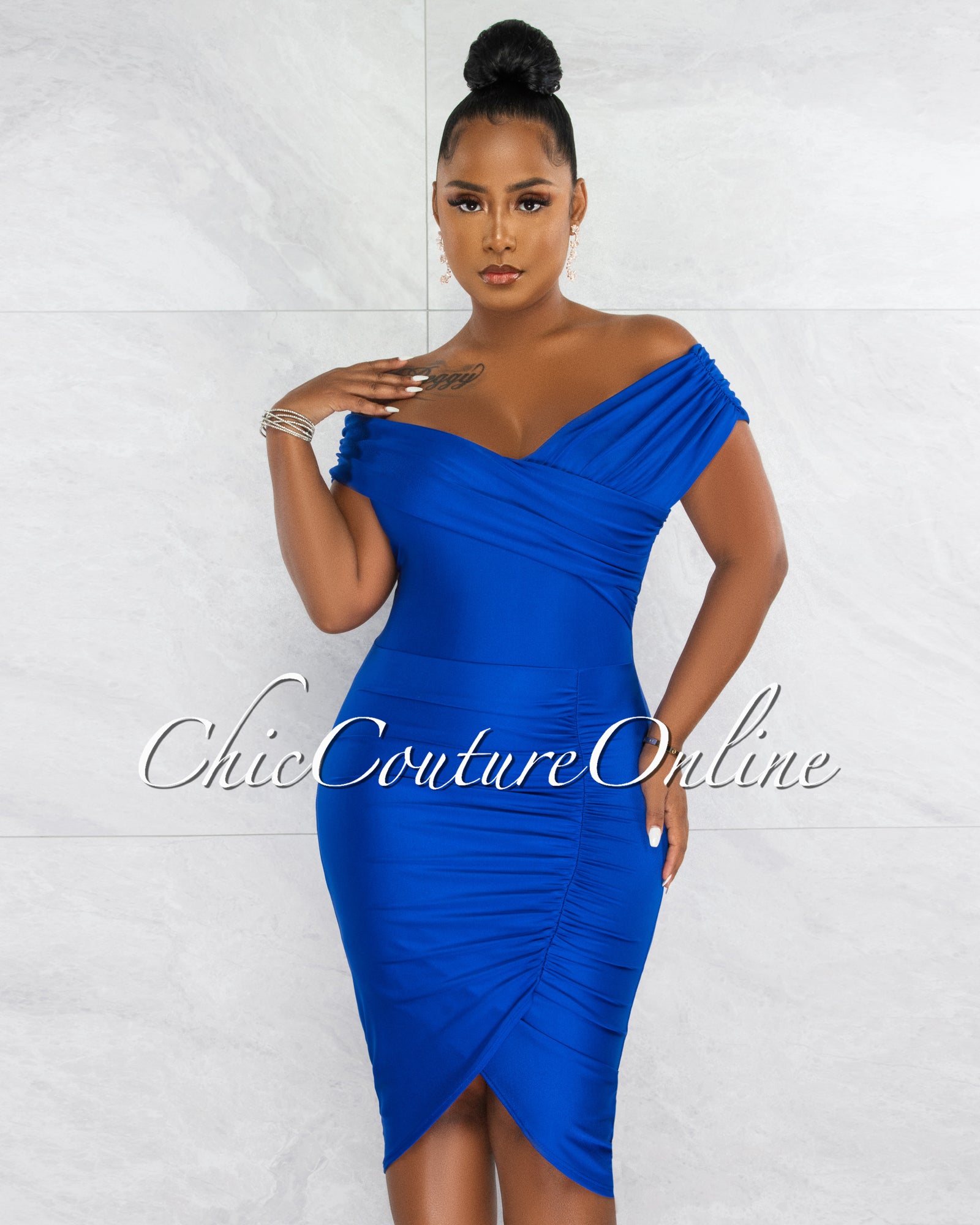 Gabbar Royal Blue Off-The Shoulders Ruched Midi Dress – Chic Couture Online