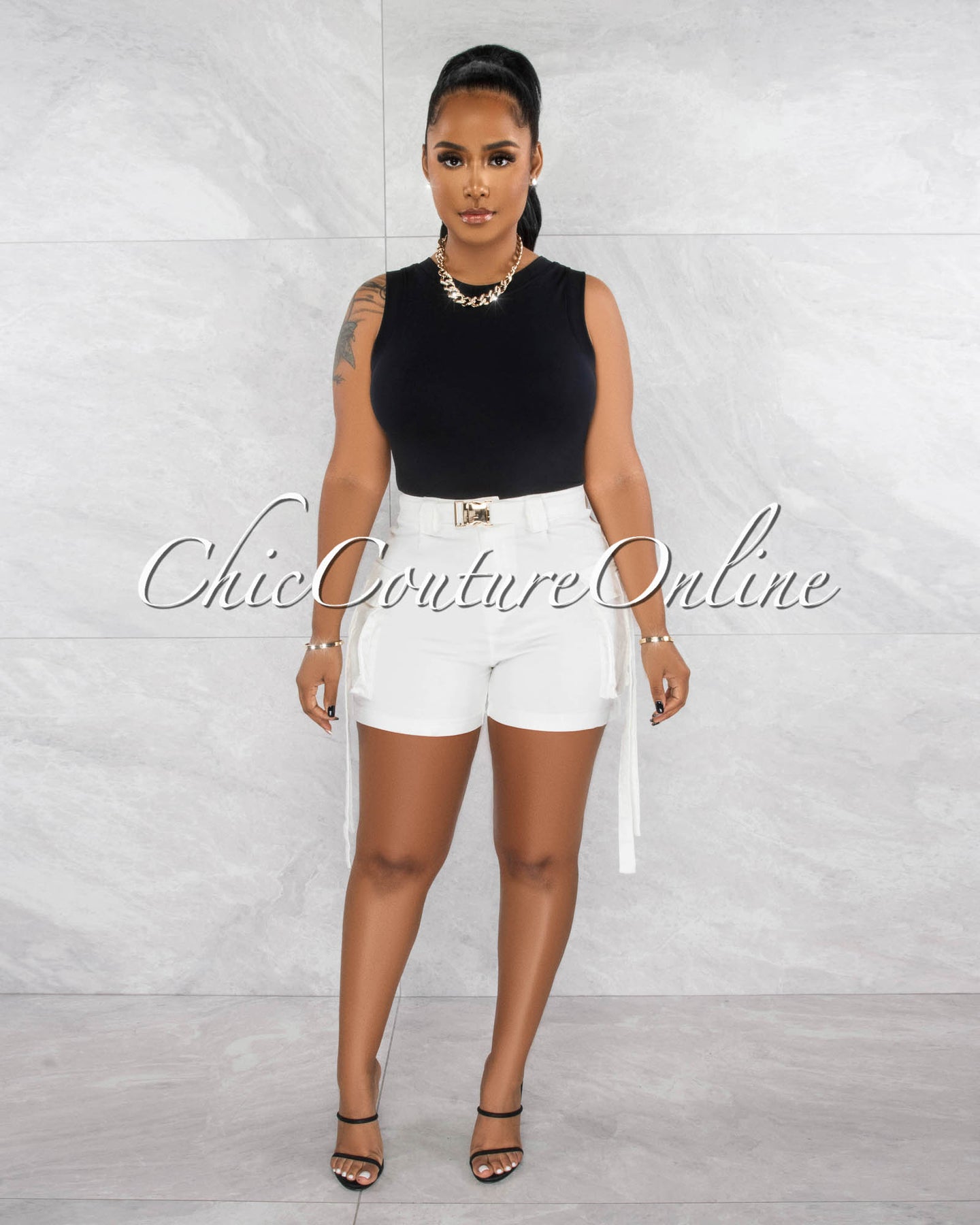 *Dawna Off-White Gold Buckle Cargo Pockets Shorts