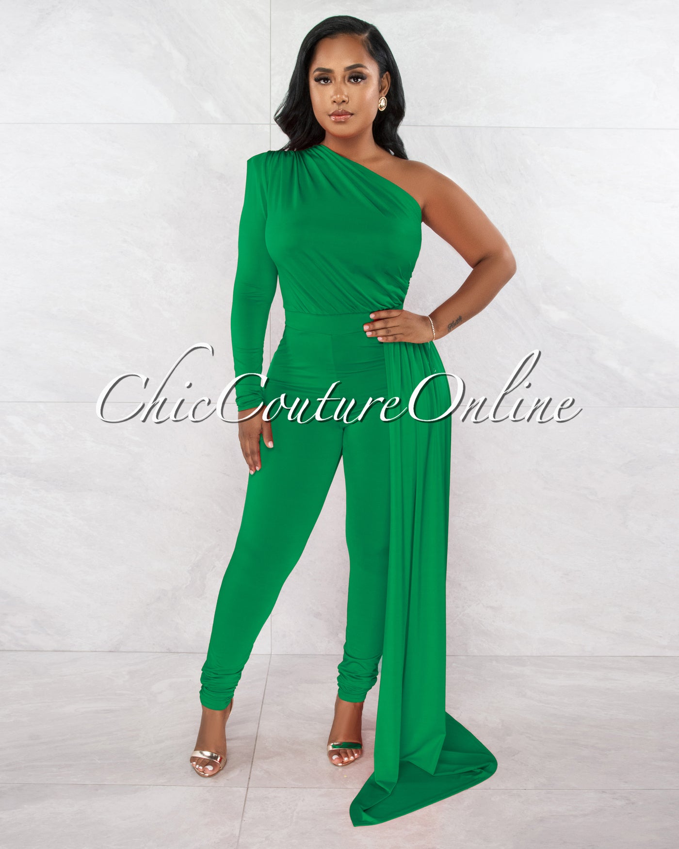 Aurora | Deep Green One Shoulder Cape Sleeve Jumpsuit | Jumpsuit with  sleeves, Jumpsuit outfit wedding, Classy outfits