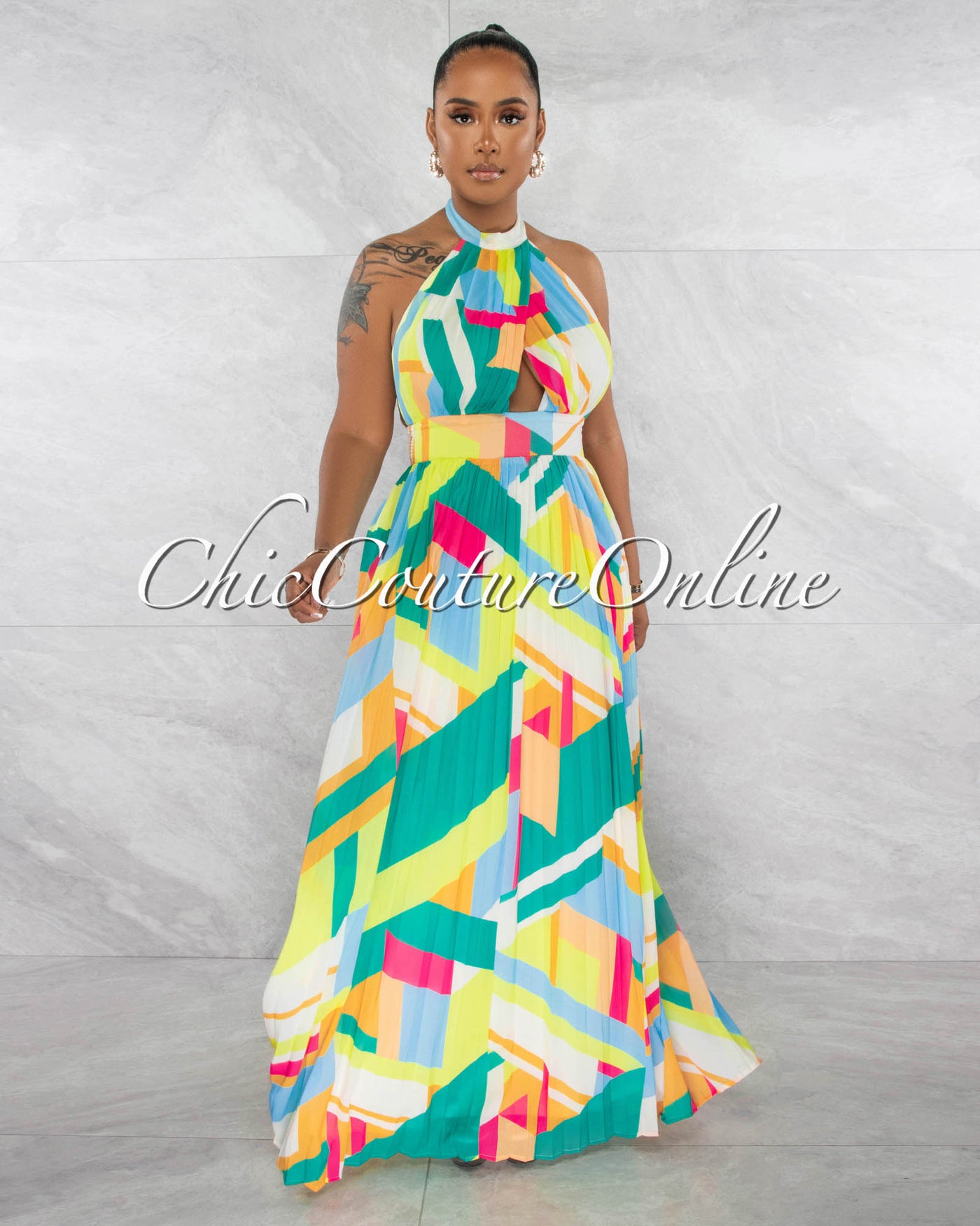*Lucila Multi-Color Bust Key-Hole Pleated Maxi Dress