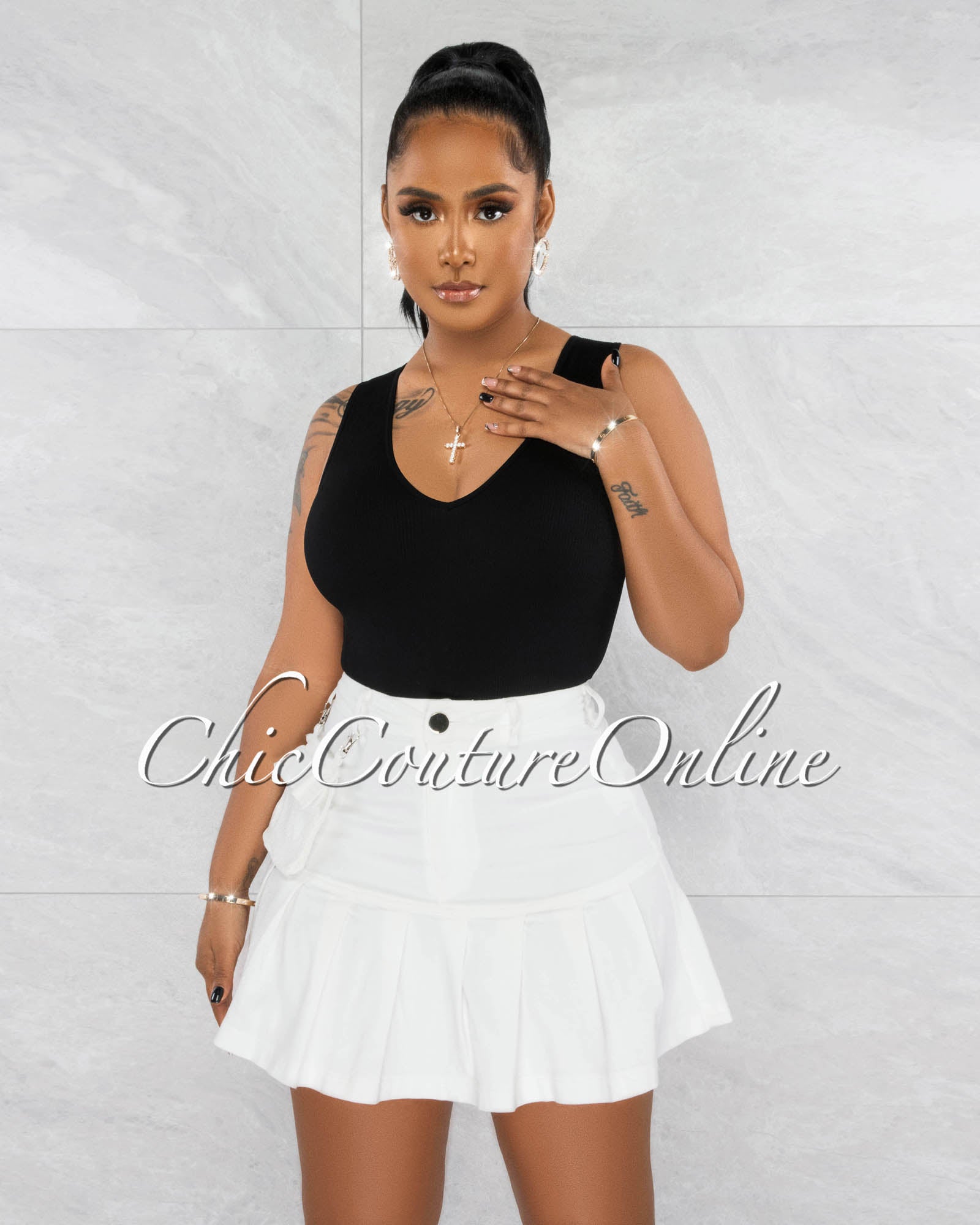 *Lewina Off-White Pleated Denin Fanny Pack Skirt