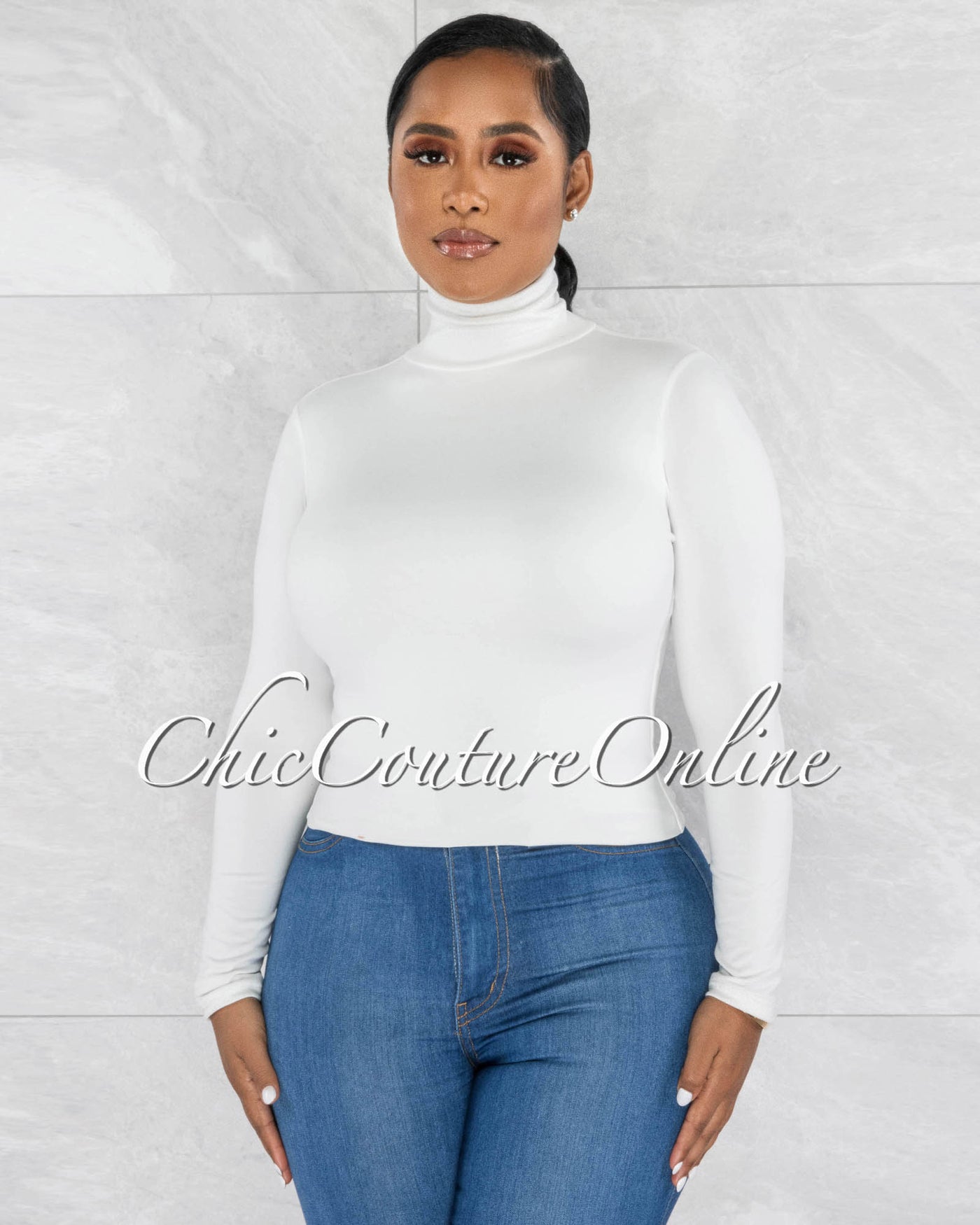 *Culley Off-White Mock Neckline Double Lined Top