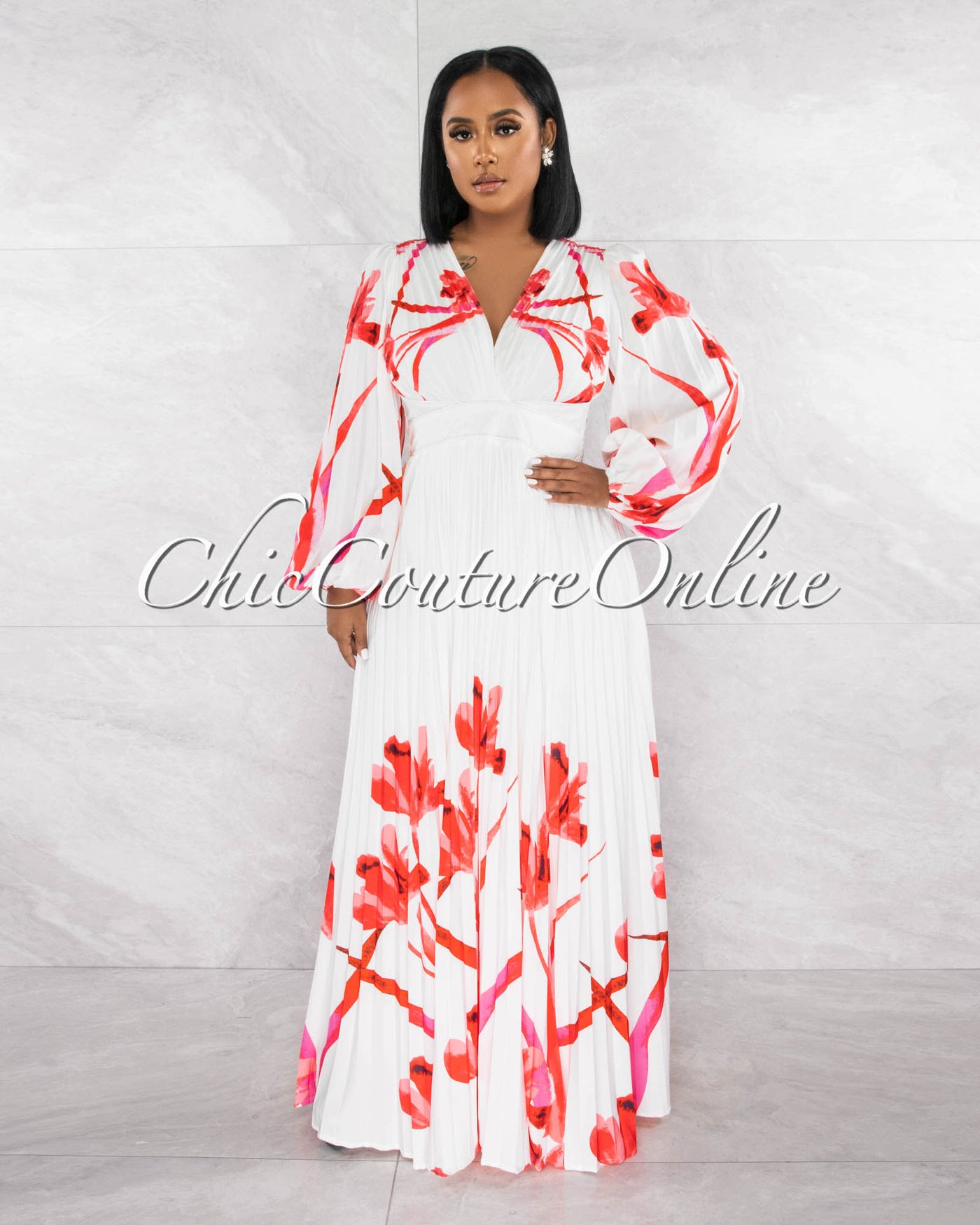*Karola Off-White Red Print Long Sleeves Pleated Maxi Dress
