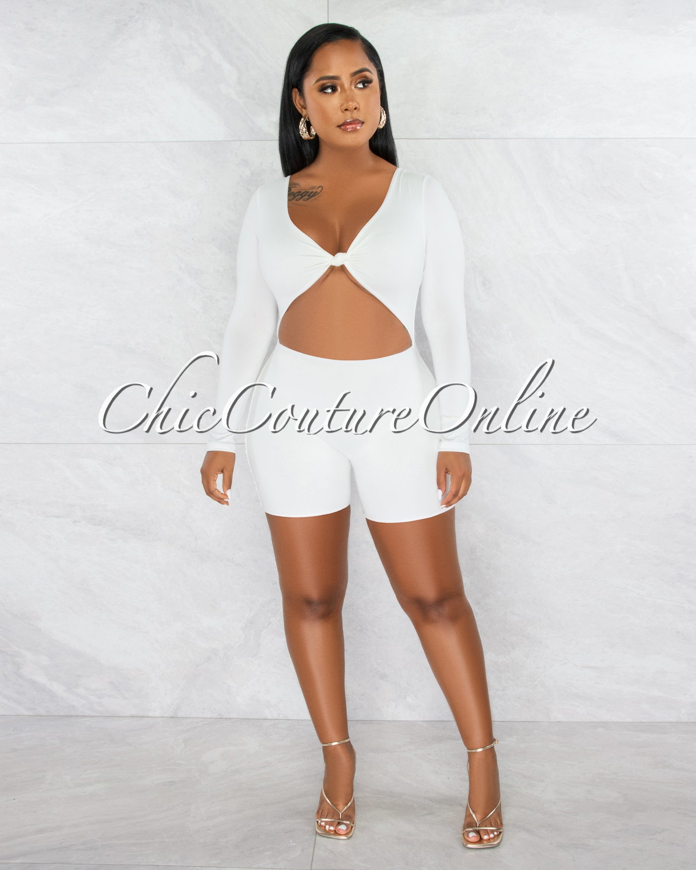 *Ligia Off-White Front Knot Cut-Out Double Lined Romper